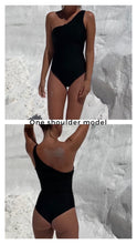 Load image into Gallery viewer, Softness One shoulder swimwear - Black
